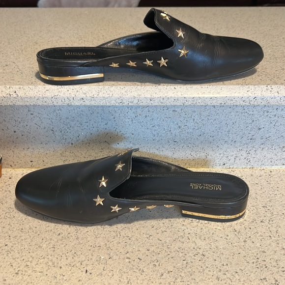Michael Kors Natasha Black Leather Star Studded Slides Size-8 - Picture 2 of 8